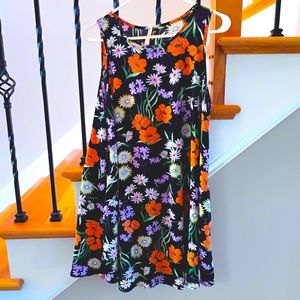 Women’s Colorful Floral Pull Over Dress w/Pockets